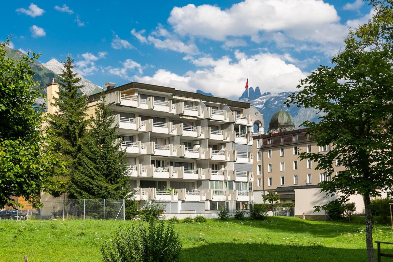 Spirit Apartments - Balkon - Bergsicht - Parkplatz Engelberg Luaran gambar